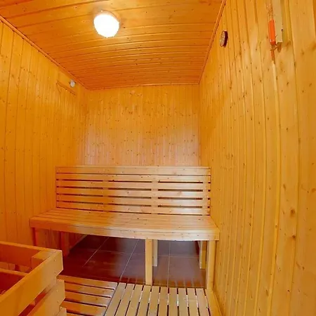 Holiday home Silbermoewe